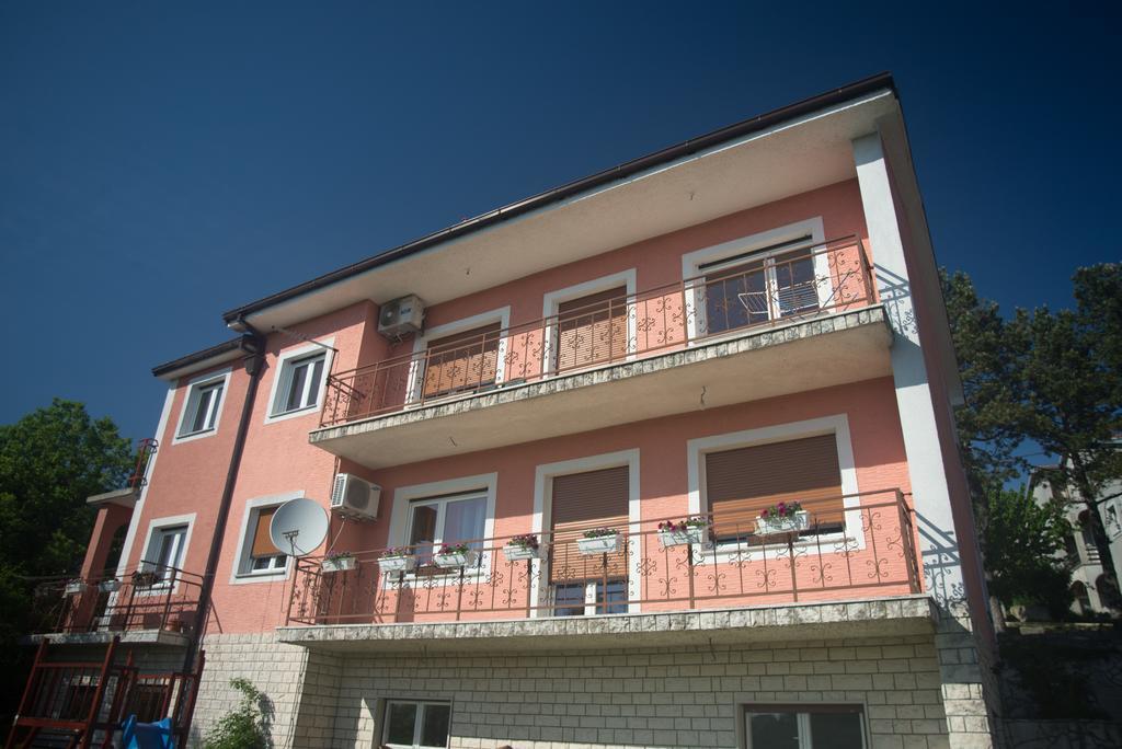 Apartment Galjanic Buzdohanj الغرفة الصورة