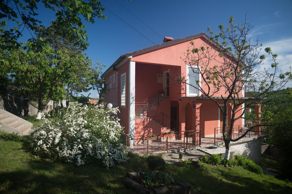 Apartment Galjanic Buzdohanj الغرفة الصورة